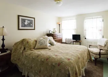 Top of the World Resort hotel thumbnail 4