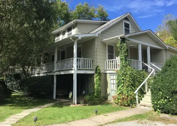 River House Inn hotel thumbnail 2