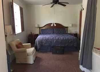 River House Inn hotel thumbnail 8