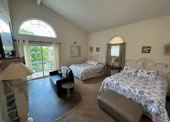 Maria's Garden and Inn hotel thumbnail 5