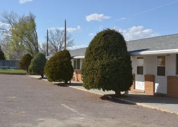 Sage Motel hotel thumbnail 3
