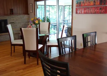 Loya's Little House Bed & Breakfast hotel thumbnail 4