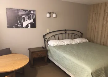 King's Inn hotel thumbnail 6
