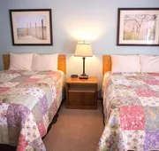 M22 Inn Suttons Bay hotel detail image 7