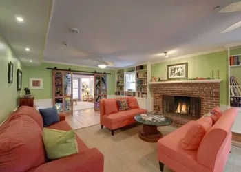 The Grey Owl Inn hotel thumbnail 4