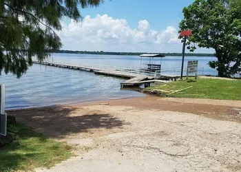 Minnow Bucket Resort hotel thumbnail 5
