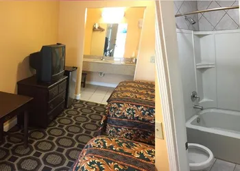 Leesville Lodge hotel thumbnail 4