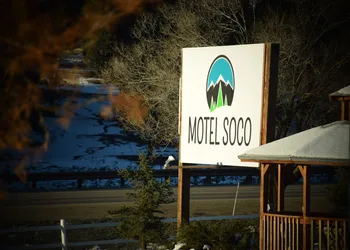 Motel SOCO hotel thumbnail 6
