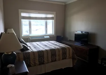 Beachcomber Inn hotel thumbnail 7