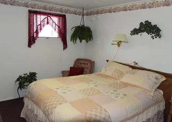 Royals Inn Motel hotel thumbnail 7