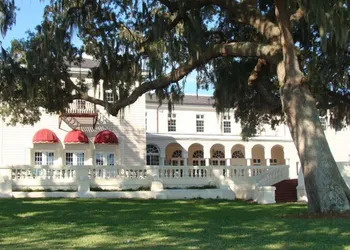 Capernaum Lakeside Lodge hotel thumbnail 2