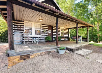 Nolichuckey Bluffs Cabins hotel thumbnail 2