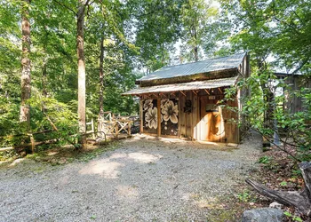 Nolichuckey Bluffs Cabins hotel thumbnail 4