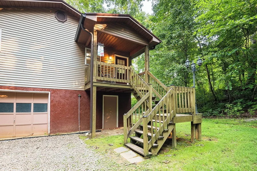 Nolichuckey Bluffs Cabins hotel detail image 6