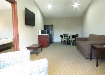 Edgewater Hotel hotel thumbnail 4