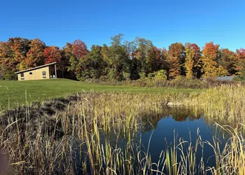 Lakeside Resort hotel thumbnail 3