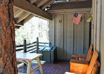 Bear Creek Motel And Cabins hotel thumbnail 7