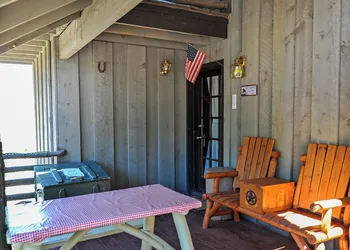Bear Creek Motel And Cabins hotel thumbnail 8