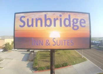 Sunbridge Inn & Suites hotel thumbnail 2