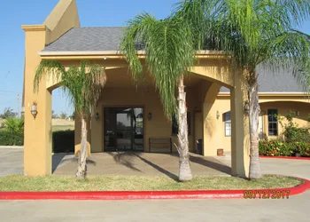 Sunbridge Inn & Suites hotel thumbnail 5