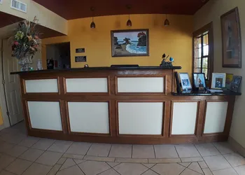 Sunbridge Inn & Suites hotel thumbnail 6
