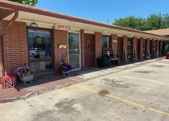 Blue Spruce Motel hotel thumbnail 2