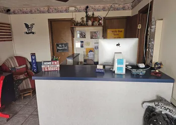 Blue Spruce Motel hotel thumbnail 6
