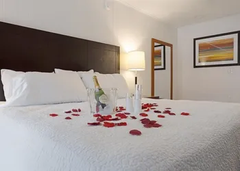 HighPort INN hotel thumbnail 8