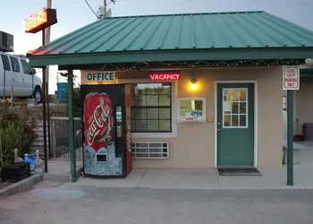 Adobe Inn Motel hotel thumbnail 4