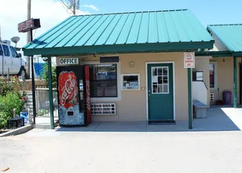 Adobe Inn Motel hotel thumbnail 5