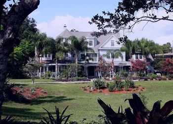 Heron Cay Lakeview Bed & Breakfast Inn hotel thumbnail 4