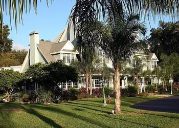 Heron Cay Lakeview Bed & Breakfast Inn hotel thumbnail 5