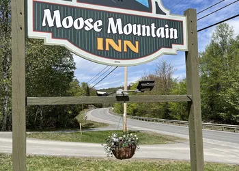 Moose Mountain inn hotel thumbnail 2