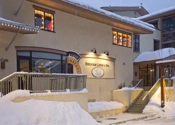 The Edelweiss Lodge and Spa hotel thumbnail 2