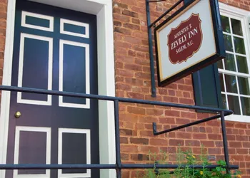The Zevely Inn hotel thumbnail 2