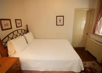 The Zevely Inn hotel thumbnail 7