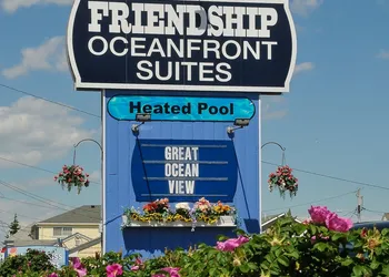 Friendship Oceanfront Suites hotel thumbnail 3