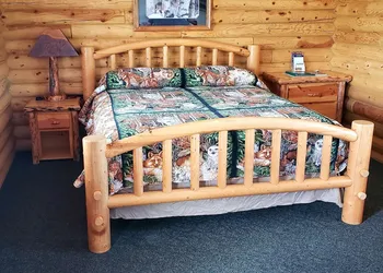 Wolf Den Log Cabin Motel and RV Park hotel thumbnail 8