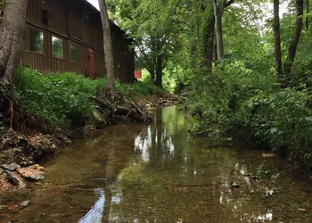 Sugar Creek Retreat hotel thumbnail 2