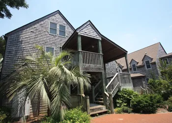 Courtyard Villas on Silver Lake Harbor hotel thumbnail 2