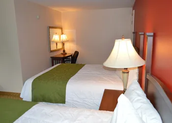 Monnie Lynn Motel hotel thumbnail 7
