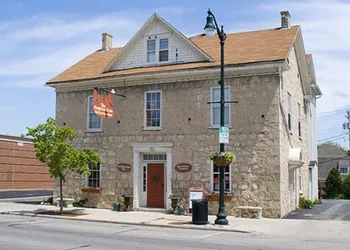 The Stagecoach Inn Bed & Breakfast and Five20 Social Stop hotel thumbnail 2