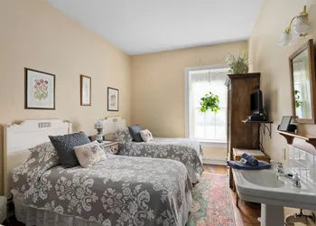 The Stagecoach Inn Bed & Breakfast and Five20 Social Stop hotel thumbnail 5