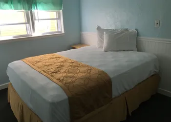 Harbor Mist Family Motel hotel thumbnail 4