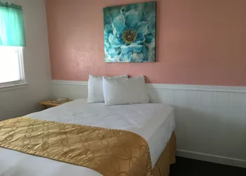 Harbor Mist Family Motel hotel thumbnail 5