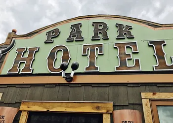 Park Hotel Yellowstone hotel thumbnail 6