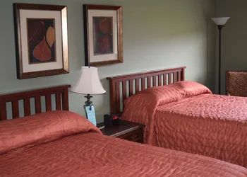 Cianci's Motel and Suites hotel thumbnail 6