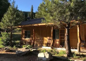 Haven Hot Springs hotel thumbnail 6