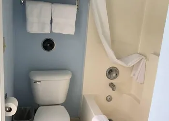 Haven Hot Springs hotel thumbnail 7