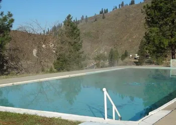 Haven Hot Springs hotel thumbnail 8